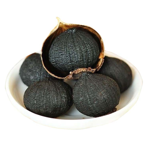 Ail noir vietnamien Ly Son de qualité supérieure, fraîchement cueilli, naturellement sucré et à texture moelleuse, 1 kg - Product Image 1