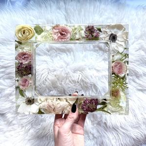 Floral Resin Photo <b>Frame</b> Vertical Tabletop Decor Handmade With Pressed Flowers Pink <b>White</b> Purple Design - Product Image 2