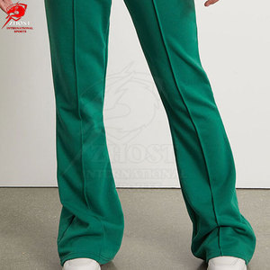 Pantalones de chándal acampanados para mujer, inspirados en la moda, cómodos, con cintura elástica, para viajes de ocio y un aspecto elegante. - Product Image 6