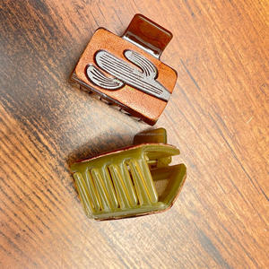 Trendy Customizable Western Handmade Tooled Engraved Leather Mini Claw Hair Clips Stylish Leather Hair Accessories for Women - Product Image 6