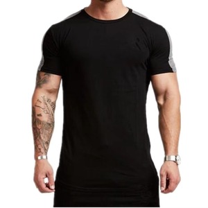 T-shirt sportif pour homme, coupe ajustée, coton doux et polyester, manches courtes, design simple, t-shirt de sport pour la vente en gros - Product Image 1