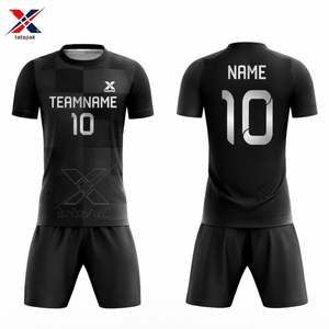 Ensemble de maillots de football personnalisés pour hommes adultes, 100% polyester, impression numérique par transfert thermique, séchage rapide, short à sangle réglable, taille élastique - Product Image 1