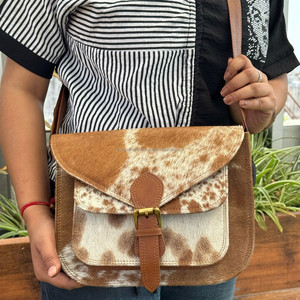 New 2025 High Quality Luxury Designer <b>Large</b> Capacity Handbags Cowhide Crossbody Purses Genuine Leather Shoulder <b>Bag</b> <b>for</b> <b>Women's</b> - Product Image 4