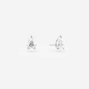 ต่างหูเพชรทรงลูกแพร์สีขาวทองคำขาวสำหรับผู้หญิง สี D ธรรมชาติ รับรองโดย GIA เครื่องประดับแบบคลาสสิก - Product Image 1
