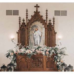 Altar Clásico de Madera Sagrada para Iglesia, Mandir Budista de Madera de Teca para el Hogar, Nuevo Diseño de Mandir para Iglesia, Altar Cristiano Antiguo, EE. UU. - Product Image 1