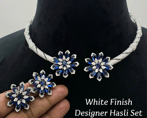 Collar Hasli de Diseño con Acabado Blanco de Lujo y Calidad Premium, con Hermosos Pendientes, Joyería Minimalista y Elegante, Ideal para Fiestas - Product Image 1