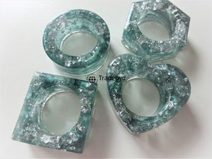 Anneau de serviette de mariage en résine haut de gamme, fait main, classique, écologique, durable, décoration de table par Tradebyd - Product Image 3