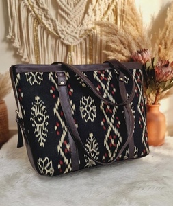 Canvas Weave Casual <b>Tote</b> <b>Bag</b> Geometric Print <b>Shoulder</b> <b>Strap</b> Large Capacity Waterproof Zipper Compartment Travel Carryall - Product Image 3