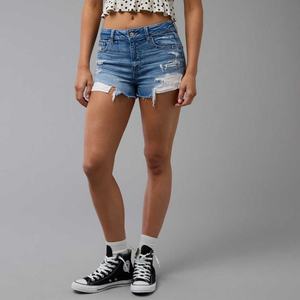 Shorts en jean pour femmes, taille haute, décontractés, d'été, en coton bleu délavé, coupe ajustée, tendance, logo personnalisé, vente en gros - Product Image 1