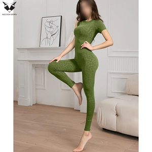 Short Sleeve <b>Crop</b> <b>Top</b> & High-Waisted Premium Quality Newest Factory Price Best Seller Breathable Cotton T-Shirt And Leggings Set - Product Image 3