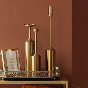 Candelabro Decorativo de Latón, Diseño Rústico Ecológico, Artesanía con Acabado Personalizado de Sheeri Handicrafts, Hecho en Uttar Pradesh - Product Image 6