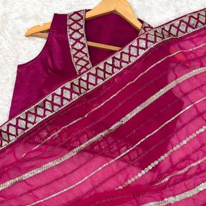 Sari de diseñador Georgette con lentejuelas, hilo y trabajo de Dori, y blusa con trabajo de lentejuelas, precio al por mayor de Royal Export - Product Image 2