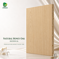 Panneau OSB mélaminé en chêne miel naturel Jinbase 18 mm, 1220x2440 mm, E0, panneau de fibres orientées, pour armoire, meubles, placard, CARB P2