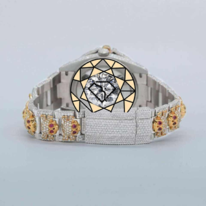 Elegante Reloj de Lujo con Diamantes Moissanite y Diseño Atemporal, Perfecto para Eventos Exclusivos y Reuniones Nocturnas, de la India - Product Image 5