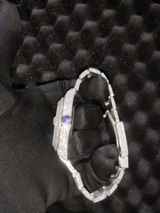 Reloj de Acero Inoxidable con Incrustaciones de Diamantes, 41 mm, Esfera Redonda Analógica con Números Romanos, Cristal de Zafiro, Movimiento de Cuarzo, para Hombre, de Lujo - Product Image 4