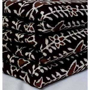 Tissu en coton 100 % imprimé à la main avec motifs floraux indiens, idéal pour les vêtements féminins, les rideaux, les artisanat, les sacs et les revêtements extérieurs – Vente chaude - Product Image 2