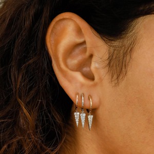 Pendientes de Oro Sólido de 18k con Diamantes Naturales, Corte Brillante Redondo Clásico, Joyería Fina Minimalista y Brillante, Regalo de Lujo para Ella - Product Image 4