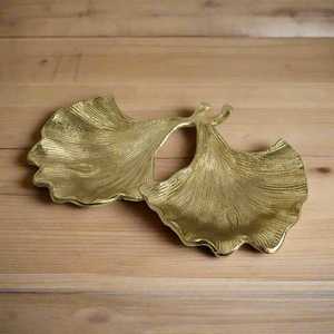 Plato Irregular de Metal Pulido con Diseño de Hoja de Oro, Bandeja Decorativa para Servir Postres, para el Hogar, Bodas y Fiestas - Product Image 1