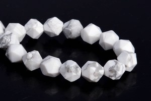 ลูกปัดฮาวไลท์ทรงดาวเจียระไน ลูกปัดพลอยแท้ธรรมชาติ ร้อยเป็นเส้น ขายส่งจำนวนมากสำหรับทำเครื่องประดับ - Product Image 4