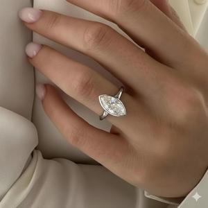 Bague de fiançailles solitaire minimaliste en or 14 carats avec diamant marquise 1,5 carat, couleur DEF, clarté VS-VVS, sertie clos, cadeau d'anniversaire pour elle - Product Image 4