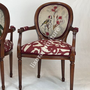 Fauteuils de luxe faits à la main en bois massif, dossier à motif d'oiseaux exotiques, siège orné à motifs marrons - Product Image 3