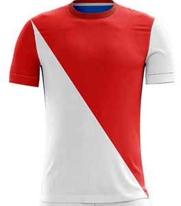 Ensemble de maillots de football personnalisés de haute qualité, uniforme de football court et solide, vêtements de sport respirants pour le printemps, prix abordable - Product Image 1