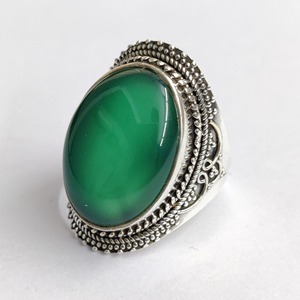 Bague fine en onyx vert 11,3 grammes - Product Image 1
