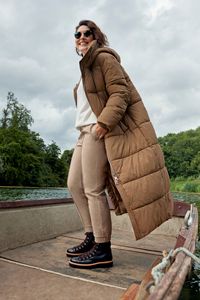Custom Logo Women's Premium Long <b>Down</b> Jacket Luxury Maxi Puffer Parka <b>Coat</b> High Quality Plain Dyed Winter Outerwear - Product Image 5