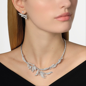 Collar de Lujo para Mujer, Chapado en Rodio con Oro Sólido de 18K, Diseño de Planta con Diamantes de Corte Brillante Redondo - Product Image 3