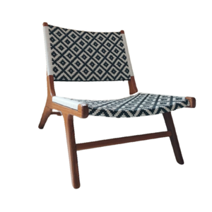 Chaise individuelle en teck de bonne qualité, au style moderne et épuré, idéale pour la terrasse ou le jardin de la maison. - Product Image 1