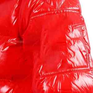 เสื้อแจ็คเก็ตพัฟเฟอร์บุผ้าฝ้ายเคลือบพิมพ์ลายตามสั่งขายส่งแบบ OEM พร้อมซิปด้านหน้าสำหรับผู้ชาย สวมใส่สบายในฤดูหนาว - Product Image 4