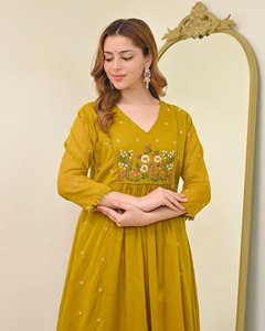 Conjunto de Kurta Anarkali Bordada en Viscosa para Mujer, con Pantalón y Dupatta, Elástico, Ropa Étnica para Fiesta - Product Image 3