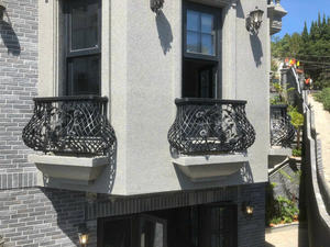 Rampe de balcon décorative extérieure en acier inoxydable avec design européen moderne pour villa, terrasse, et main courante d'escalier sur mesure - Product Image 4