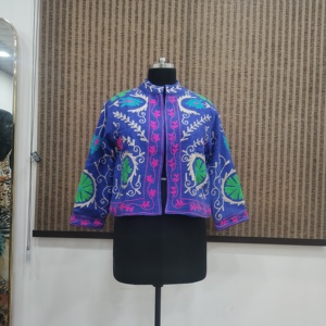Chaqueta Corta de Invierno para Mujer, con Bordado Floral a Mano, de Terciopelo de Algodón, Cuello Mao, Manga Larga, Estilo Boho - Product Image 1