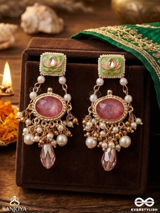 Ethnic <b>Indian</b> Zircon Kundan Tikka <b>Hair</b> Clip with Pearls High Gold Polish Handmade Wedding Party Wear Women <b>Accessories</b> - Product Image 4