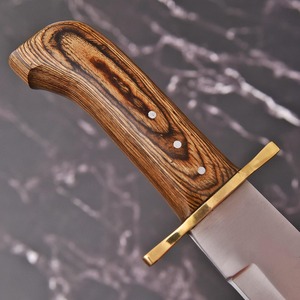 Cuchillo de caza hecho a mano de acero inoxidable con mango de madera y funda de cuero, cuchillo de supervivencia para exteriores de hoja fija de 14 pulgadas. - Product Image 5
