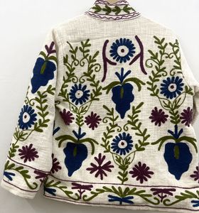 Manteau d'hiver blanc bohème, veste en coton brodée de fleurs Suzani, coupe-vent en tricot, col mandarin - Product Image 4