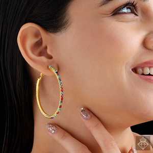 PRAO Dos pares de pendientes colgantes y aros de cristal multicolor - Product Image 3