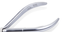 Coupe-ongles professionnel Nghia C-05 Vietnam Beauty Salon en acier inoxydable gris, luxueux et classique, pour manucure et pédicure.