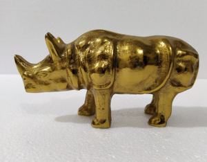 Escultura de estatua de rinoceronte de aluminio Estatuilla Técnica de fundición de mesa con temática de animales - Product Image 5