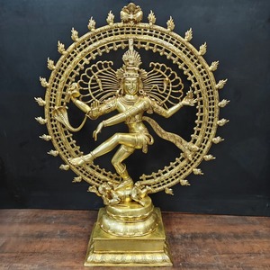 Artesanías de Bronce Radhe Enterprises, Estatua de Nataraja de Bronce Panchaloha GANGESWAVE de Lujo Personalizada, Hecha a Mano y Ecológica - Product Image 4