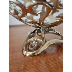 La calidez vintage de la tazón de aluminio agrega un encanto tradicional que hace que cada plato luzca lujoso. - Product Image 2