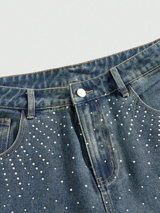 Fabricante Líder en Ropa Personalizada: Shorts de Mezclilla de Cintura Alta a la Moda, Shorts de Mezclilla Negros Lavados, Shorts de Mezclilla con Cristales - Product Image 6