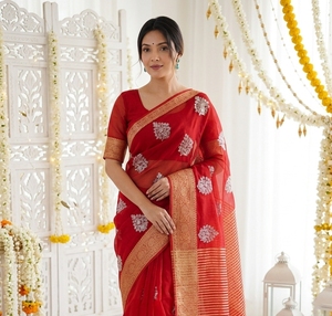 <b>Red</b> <b>Silk</b> Saree With Gold Border And Floral Embroidery For Wedding Occasion Women Traditional Indian Wear - Product Image 4