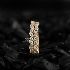 Anillo de Eternidad Chapado en Oro con Moissanita, Diseño Floral con Corte Marquesa, Ovalado y Redondo, Estilo Iced Out, para Regalo de Boda - Product Image 1