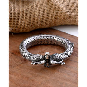 Brazalete de Plata Meera Jaipur Avantika Fashion - Product Image 1