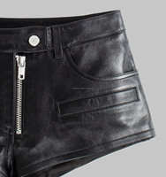 Celana pendek kulit hitam wanita baru nyata lembut kulit domba enam saku mini panas mini celana pendek panjang slim fit