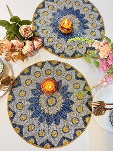 Mantel Individual Redondo de Lujo Hecho a Mano con Cuentas, Mandala Azul y Dorado, Decoración para Mesa de Comedor, Craftera Exports - Product Image 4