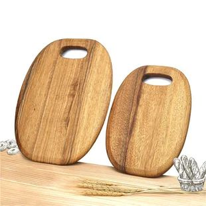 Tabla de Cortar de Madera de Acacia Hecha a Mano de Alta Calidad, Apta para Lavavajillas, para Uso en la Cocina - Product Image 2