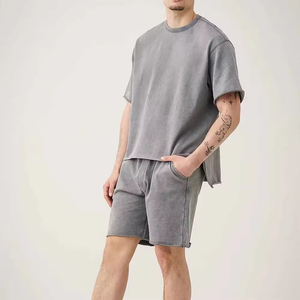 Ensemble t-shirt et short gris en coton pour homme, col rond, couleur unie, style décontracté, été, tissu tricoté, tenue deux pièces - Product Image 2